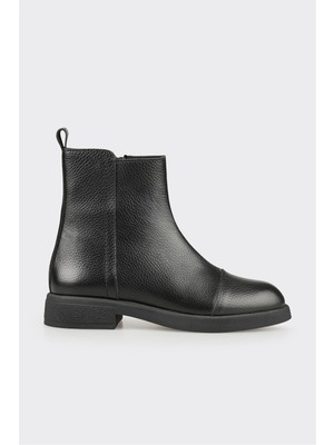 Siyah Deri Kadın Günlük Bot