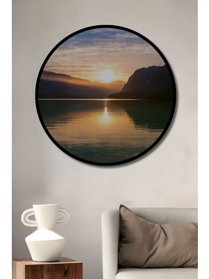 Çerçeve Görünümlü Dağların Gölgesi Altında Gün Batımı Yağlı Boya Görünümlü Ahşap Ofis Tablo