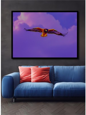 Çerçeve Görünümlü Gökyüzünde Özgürce Süzülen Şahin Yağlı Boya Görünümlü Ahşap Ofis Kare Tablo