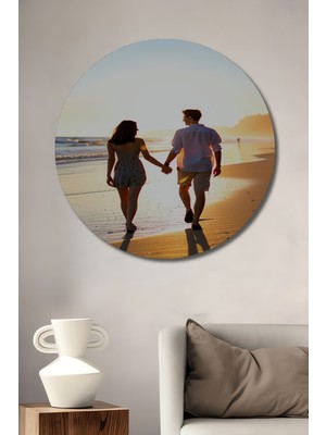 Aşkla Sahilde Yürüyüş Yağlı Boya Görünümlü Dekoratif Ahşap Ev/işyeri/ofis Yuvarlak Tablo