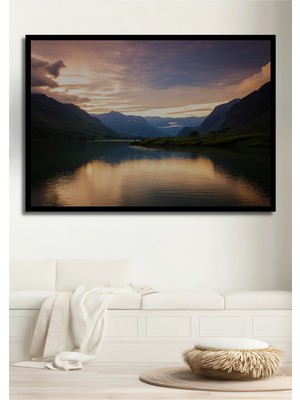 Çerçeve Görünümlü Huzurlu Göl Manzarası Yağlı Boya Görünümlü Dekoratif Ahşap Işyeri/ofis Kare Tablo