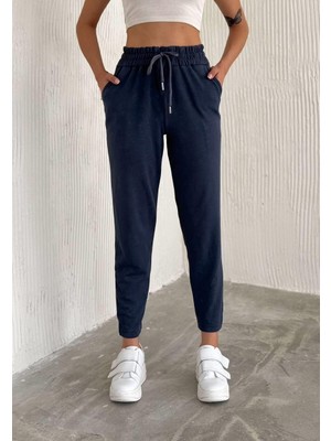 Kadın Yırtmaç Detaylı Dar Paça Modal Kumaş Eşofman Altı