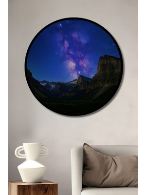 Çerçeve Görünümlü Yıldız Tozu Dağ Manzarası Yağlı Boya Görünümlü Ahşap Ofis Yuvarlak Tablo