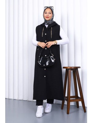 Siyah Kapüşonlu Kapitone Uzun Yelek