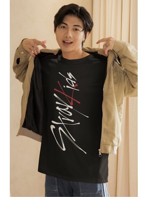 Fuddy Moda Stray Kids Baskılı Erkek-Kadın T-Shirt