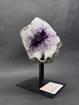 Brezilya Ametist Doğaltaş Siyah Demir Stantlı