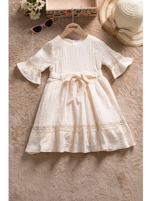 Krem Kolları Dantel Detaylı Kuşaklı Kız Çocuk Müslin Elbise 22668