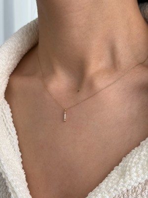 Minimal Line Taşlı 14 Ayar Altın Kolye