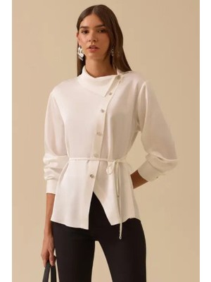 Kadın Asimetrik Düğmeli Kuşaklı Gömlek - Ekru