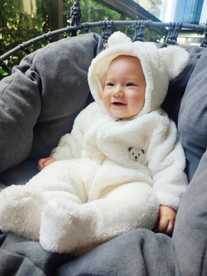 Şapkası Astarlı, Patikli Peluş Bebek Tulum