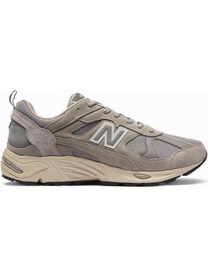 New Balance 878 Erkek Spor Ayakkabı Nefes Alabilir Yapı ile Koşu ve Yürüyüş İçin İdeal Seçenek