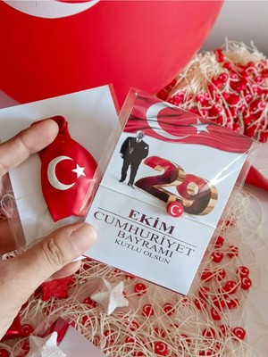 20 Adet 29 Ekim Cumhuriyet Bayramı 23 Nisan Hediyelik Asansörlü Bayraklı Bileklik ve Balon