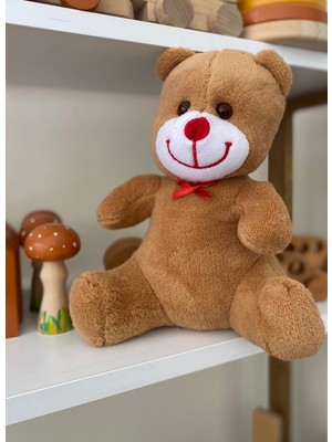 Kırmızı Burunlu Sevimli Peluş Ayıcık – Yumuşak Sarılma Oyuncağı – Uyku ve Oyun Arkadaşı – Hediyelik