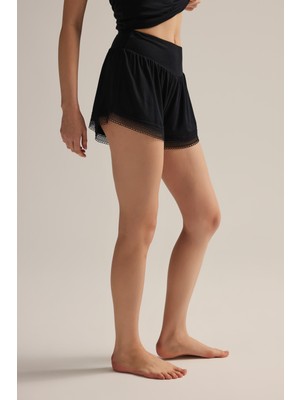 Kadın Viskon Dantel Detaylı Şort Pijama Altı