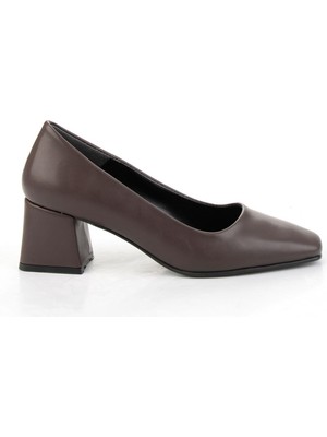 Kahve  Kadın Klasik Topuklu Ayakkabı K01992111109