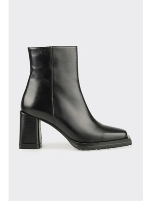 Siyah Deri Kadın Klasik Bot