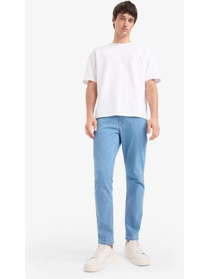 DeFacto Pedro Slim Fit Dar Kalıp Normal Bel Dar Paça Jean Pantolon E7436AX25SM