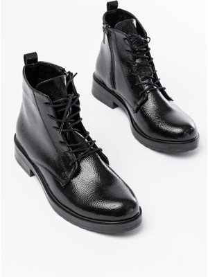 165-225 Siyah Rugan Bağcıklı Fermuarlı Günlük Kadın Bot