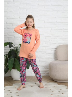Kız Çocuk Pamuklu Penye Kumaş Turuncu-Mor Renk Çiçek Detaylı Pijama Takımı