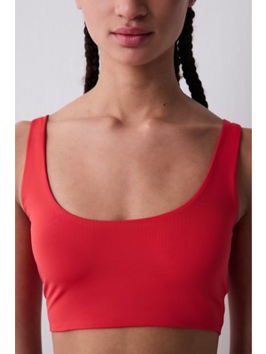Sporty Cut Out Kırmızı Üst