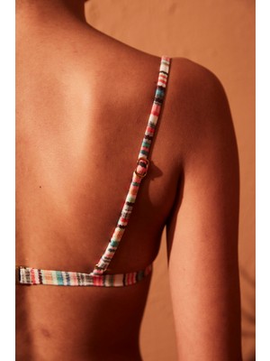 Penti Çok Renkli  Escape Çiçek Desenli Yanları Bağlama Detaylı Straplez Bikini Üstü