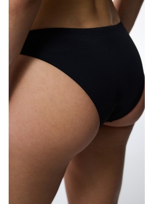 Siyah Nakışlı Bikini Altı