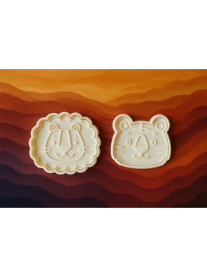 Aslan ve Kaplan Kurabiye Kalıbı Seti 2’li Beyaz – Hayvan Figürlü Kurabiye Hamur Kalıbı