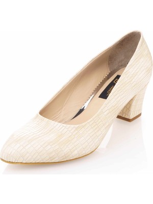 Costo Shoes 1023 Krem Lezar Büyük Numara Bayan Ayakkabısı