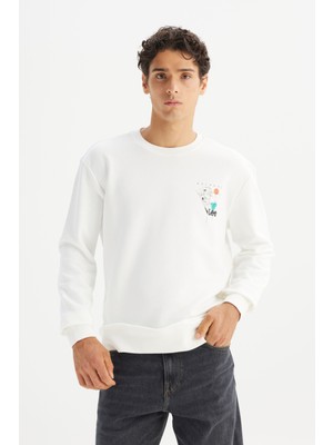 Regular Fit Normal Kesim Bisiklet Yaka Baskılı Kırık Beyaz Sweatshirt