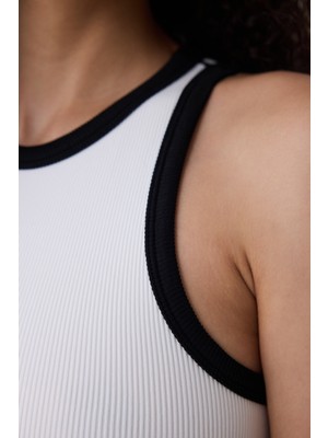 Kırık Beyaz Dikişsiz Seamless Üst