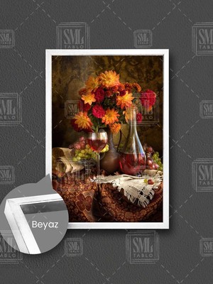 Masadaki Vazo Içinde Çiçekler Kadeh Cam Şişe Üzümler Çerçeveli Dikey Kanvas Tablo