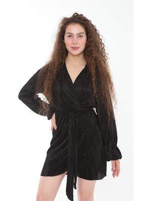 Ince Bürümcük Kumaş Kuşaklı Mini Elbise - Siyah