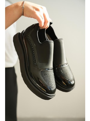 Büyük Numara Bayan Taşlı Spor Ayakkabı