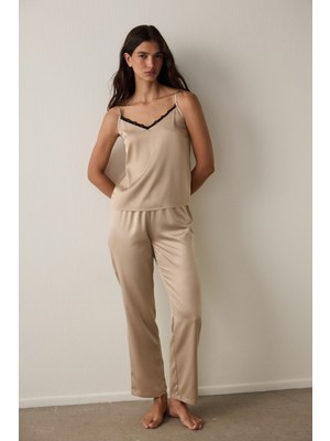 Bej Concept Dantelli Saten V Yaka Ayarlanabilir Askılı Pijama Takımı