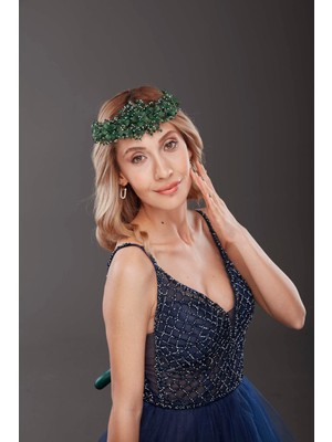 Çiçek ve Kristal Detaylı Gelin Aksesuarı – Işıltılı ve Zarif El Yapımı Saç Aksesuarı