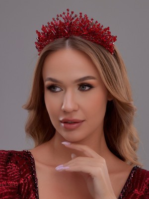 Kristal Gelin Tacı – Işıltılı ve Zarif Taç Modeli
