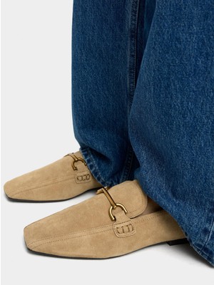 Metalik Detaylı Deri Makosen