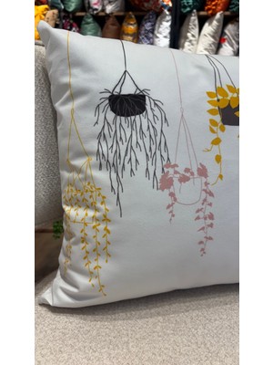 Japon Baharı / Çift Tarafı Baskılı Evelyn  Süet Kırlent Kılıfı 43 x 43