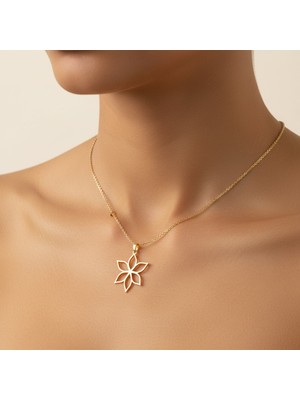 Tabitela 14 Ayar Altın Kolye Ucu Çiçek GM3800 0.5 gr