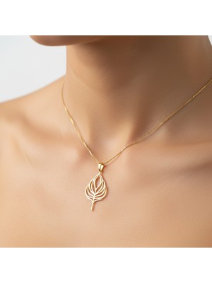 Tabitela 8 Ayar Altın Kolye Ucu Taç Yaprağı   GM4847 0.5 gr