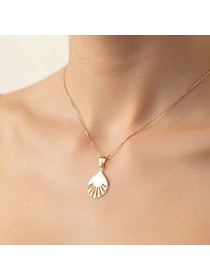 TabiTela 8 ayar altın kolye ucu deniz kabuğu   GM8025 1 gr