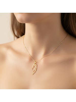 TabiTela 8 ayar altın kolye ucu Nefertiti   GM7643 1 gr