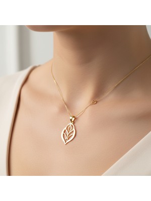 Tabitela 8 Ayar Altın Kolye Ucu Taç Yaprağı   GM7749 1 gr