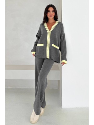 Triko Ikili Takım - V Yaka Metal Düğme Detaylı Hırka ve Pantolonlu Takım Şık Tasarım 002