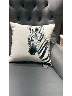 Zebra / Çift Tarafı Baskılı Evelyn  Süet Kırlent Kılıfı 43 x 43