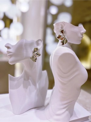 Yaz Temalı Dalgalı Plaka Yaprak Model Gümüş Küpe 1 Çift