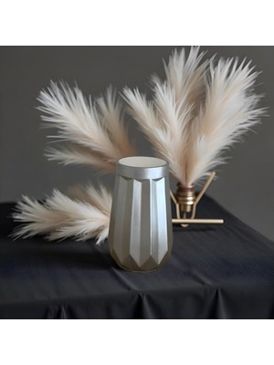 Dekoratif Obje -Çokgen Formlu Gümüş Vazo