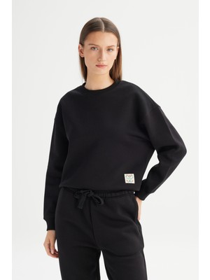 Relaxed Fit Geniş Kesim Bisiklet Yaka Içi Polarlı Siyah Sweatshirt