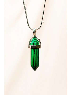 Malahit Doğal Taşı Zincirli El Yapımı Tasarımlı Kolye Uç: 3,5 cm Zincir: 20 cm Kutulu