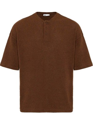 Basic Oversize Düğme Yaka Tişört Kahve